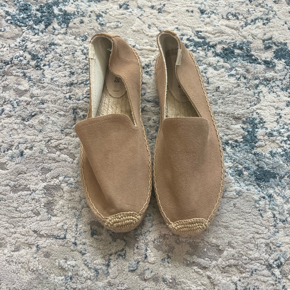 Soludos suade espadrille in tan, size 9